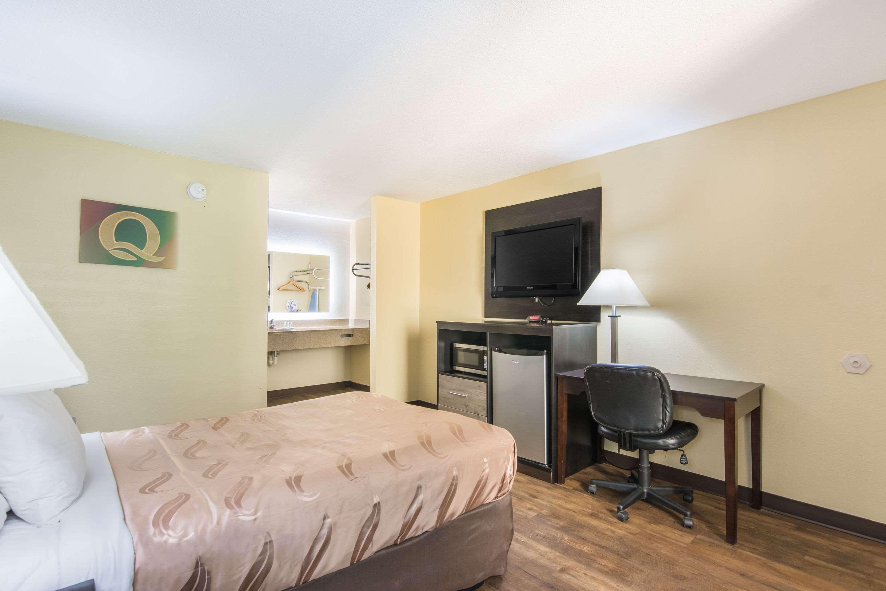 Quality Inn Кингс Маунтин Екстериор снимка